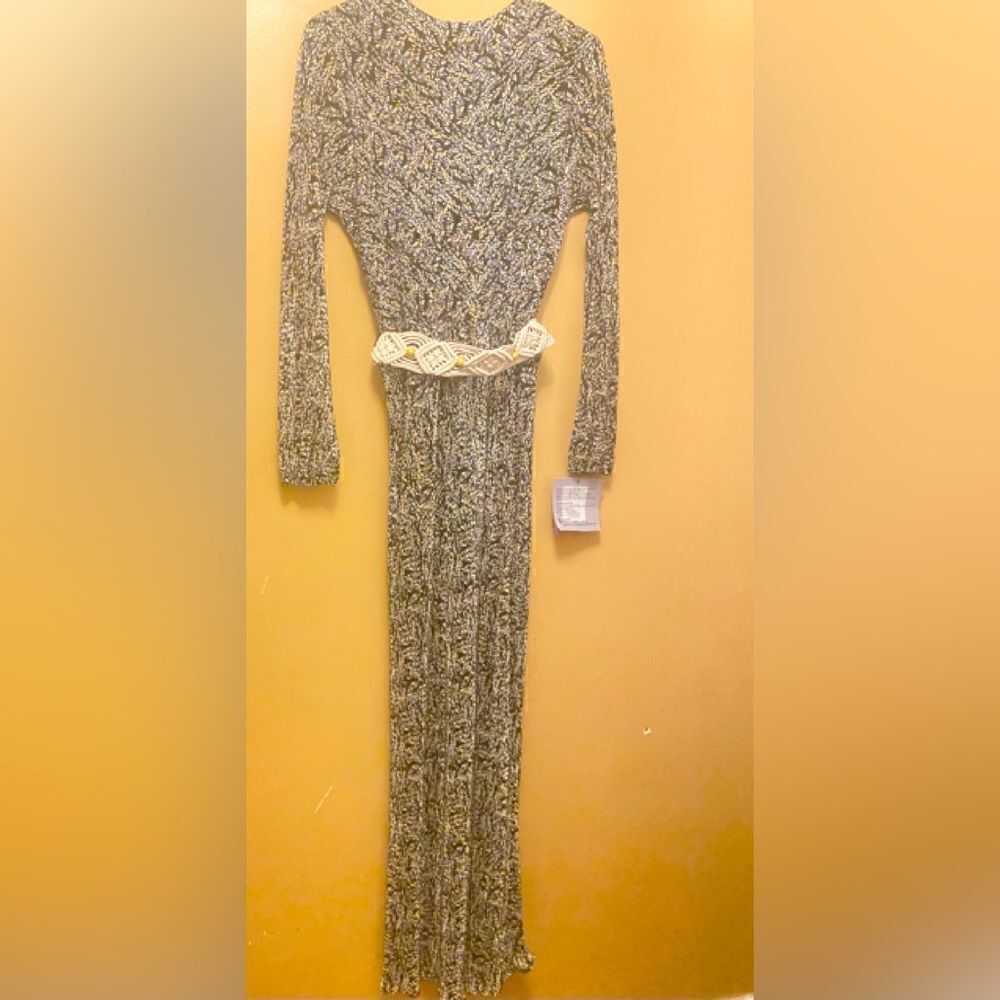 🛍️Women Brittoria Maxi long sleeve  fashion Dress size: Small 💥